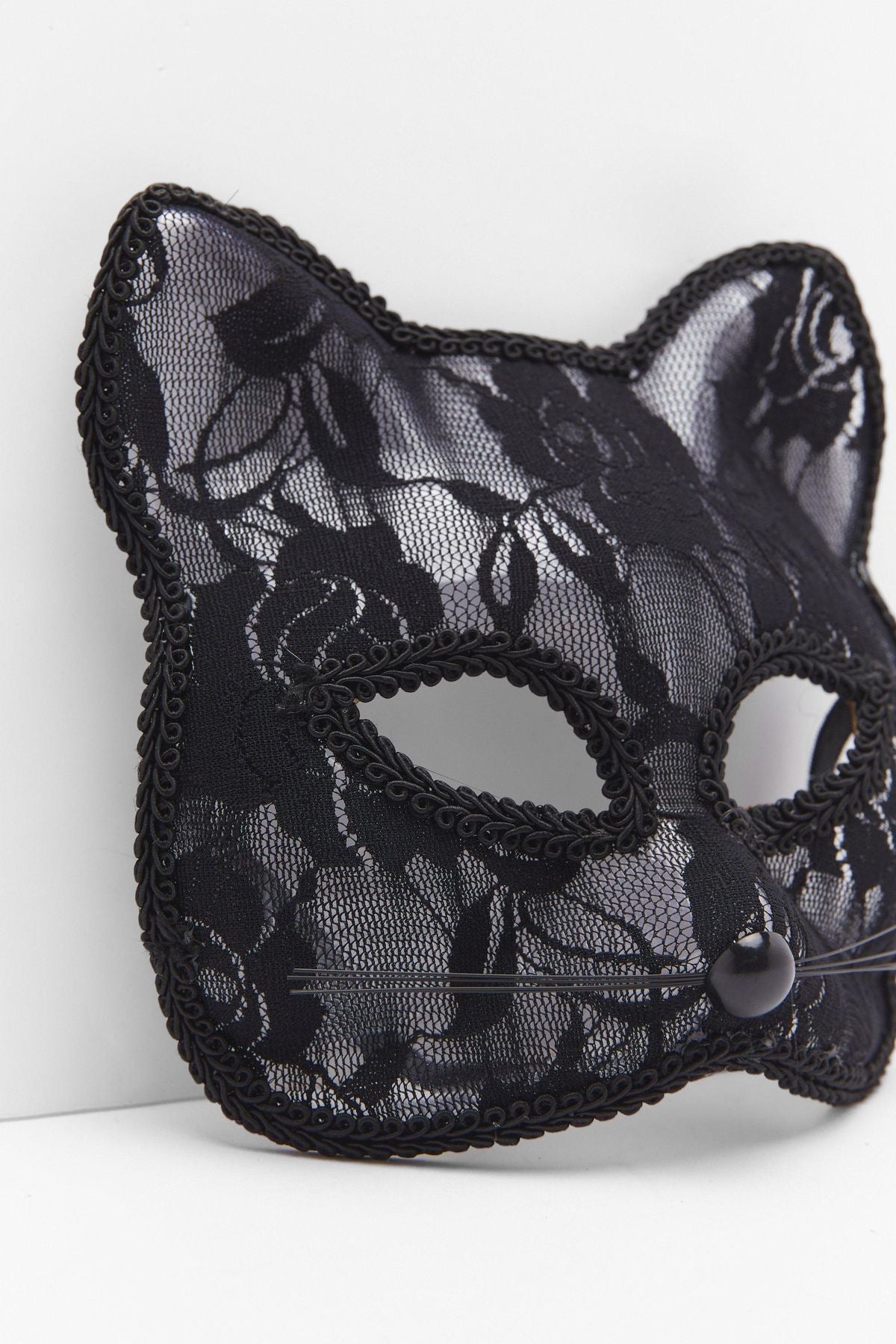 The lace Cat Mask